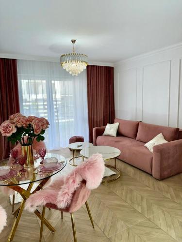 Just Unique rose - Poznan