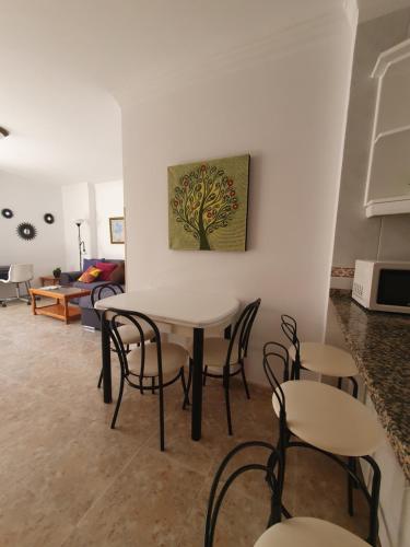 Alquilaencanarias Delfines one room 3