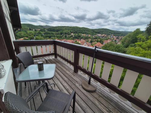 Studio with Balcony image 5