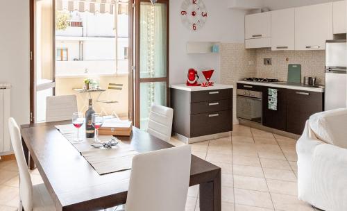 Spacious with private Parking, 2 bedrooms 2 bathrooms - Comfortable and Bright Apartment in Florence with Private Parking Garage - Just Few Minutes walking From Historic Center, Florenz