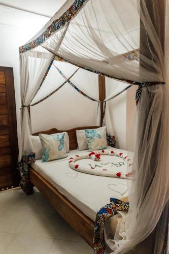 Double Room with Private Bathroom image 9
