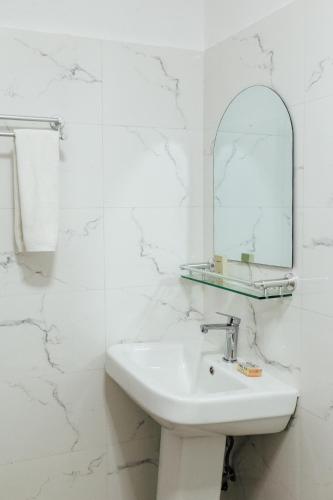 Double Room with Private Bathroom image 4