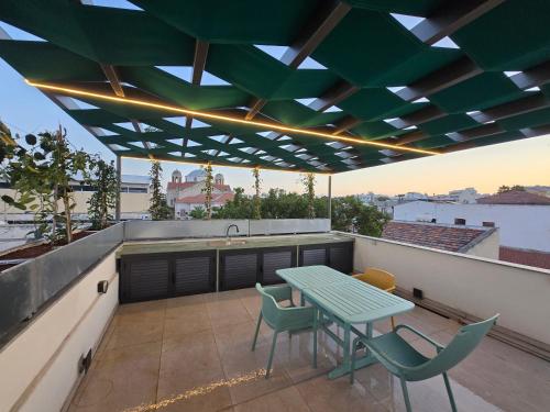 Green Leaf - Old City Suite 4