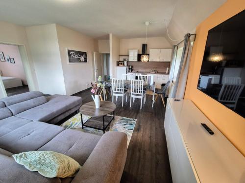 Two-Bedroom Apartment with Castle View image 7