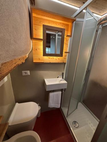 Vannas istaba, Riverside Rooms Emma For young and wild spirits in Pontboset