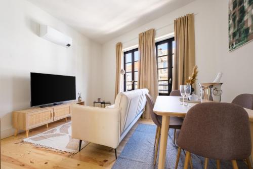 Art Deco 31 Luxury 2BR Apartment Downtown Metro AC, Porto