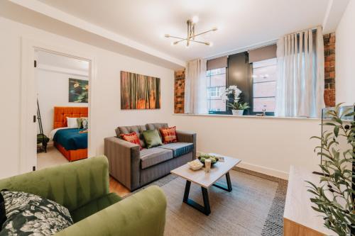 Luxury Two Bedroom Birmingham City Centre Apartment, Birmingham (photo 4)