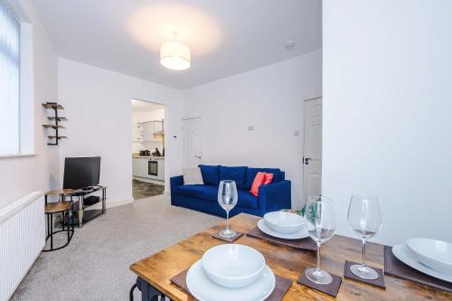 Bright & Comfy 4-Bedroom House 10 mins to City by Rest&Recharge, Manchester (Foto 6)