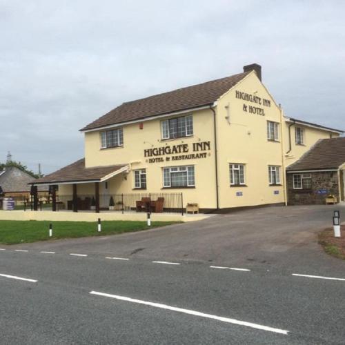 The Highgate Inn Hotel Pembroke from £63* Book Now