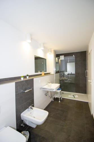 Apartment with Sea View image 10