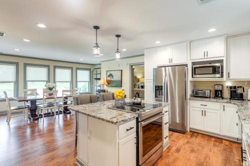 Farm and Lake Views Rural Mississippi Loft Apt in Hernando (Mississippi)