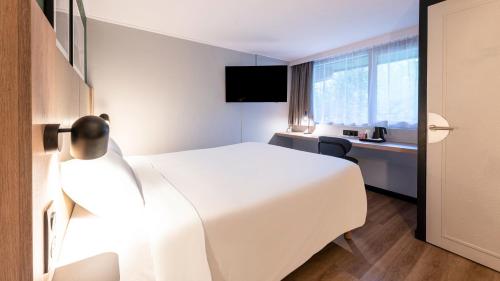 Campanile Aix-Les-Bains - image 13