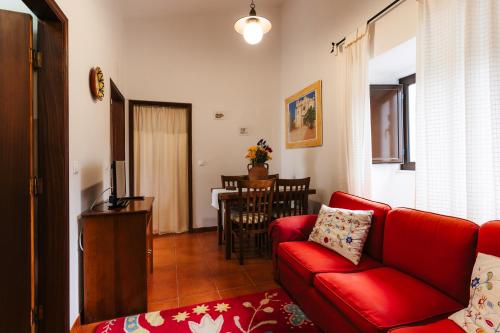 Apartamento 1 - Fundação de Veiros (Apartamento 1 - Fundacao de Veiros) in อเราโลส