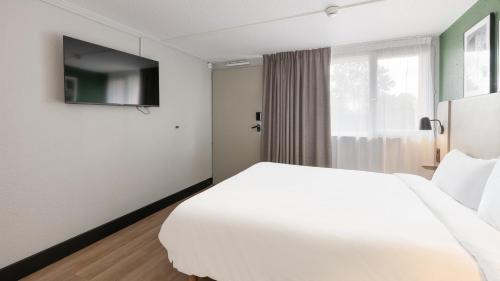 Campanile Hotel Mont de Marsan - image 14