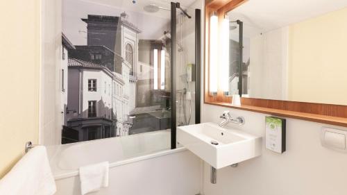 Campanile Hotel Mont de Marsan - image 12