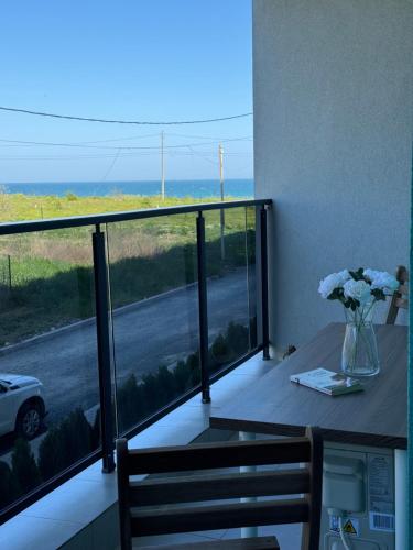 ทัศนียภาพ, Evan by The Sea Escape in คอสติเนสตี