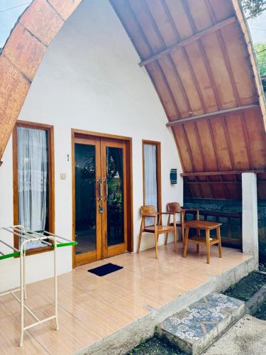 Lagom Guest House Room Type - Deluxe Queen Room