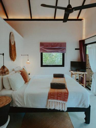 Jade cottages