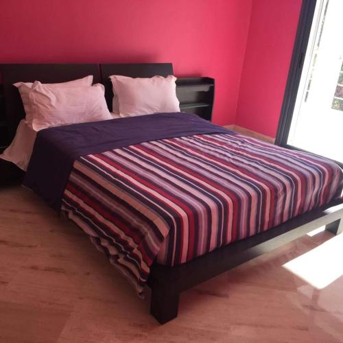 Luxurious 5 Bedrooms Villa with Pool AB51053 in Essalam