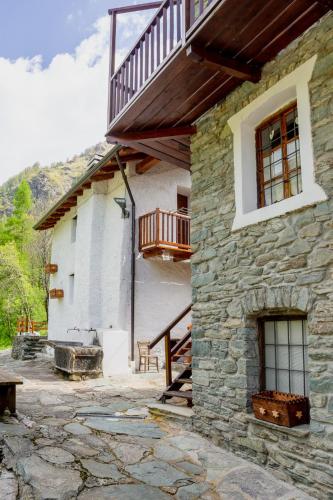 外部景觀, Casa Vacanze con Vista sulla Valle Soana in 瓦爾普拉托索阿納
