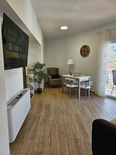 Apartamentos Las Riscas By Travel Home in Puente De Genave