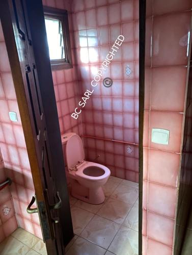 Five-Bedroom House image 4