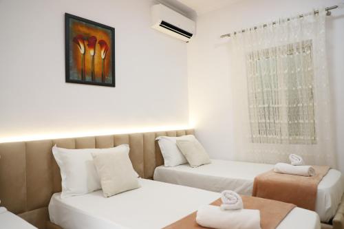 Downtown Apartment - image 3