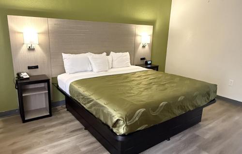 1 king bed