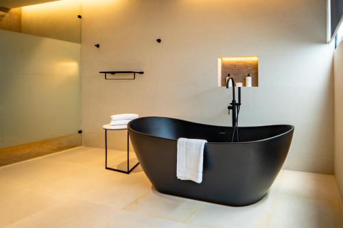 Bathroom, Nohian Collection Hotels in Santiago De Los Caballeros