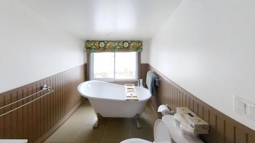 Elmhirst's Resort in Keene (ON)