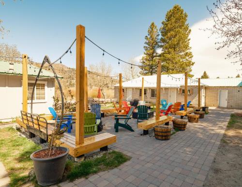 Lake Front Cabins - main image