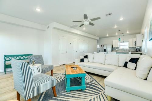 Short walk to Beach in Surfside Beach (TX)