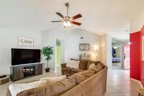 4 Mi to Beach Home with Fenced Yard in Pensacola!