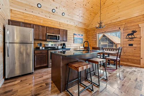 Dancing Bear Hideaway by Venture Smoky Mountains in Pittman Center