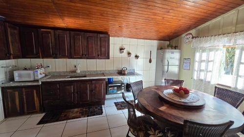 Konyha, Sítio Morro do Bicho (Sitio Morro do Bicho) in Campina Grande Do Sul