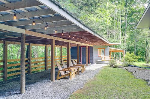 Glades Getaway by Venture Smoky Mountains - image 14