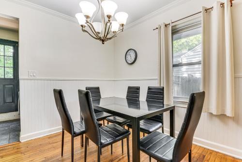 Walk to Golf Cozy Home with Lush Yard in Atlanta! in East Atlanta