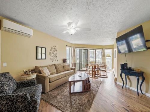 102 Pointes North Inn - image 10