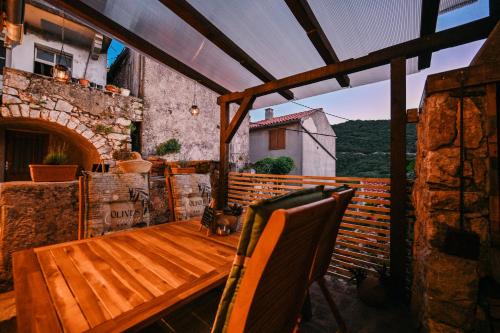 設施, The House in 別里