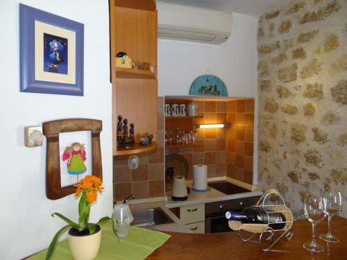  Old town apartment Dino, Pension in Makarska