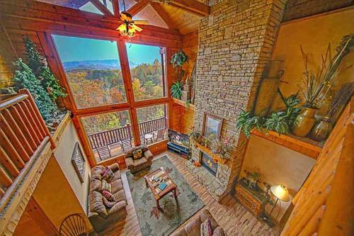 Heavens Hidden View by Venture Smoky Mountains, Sevierville