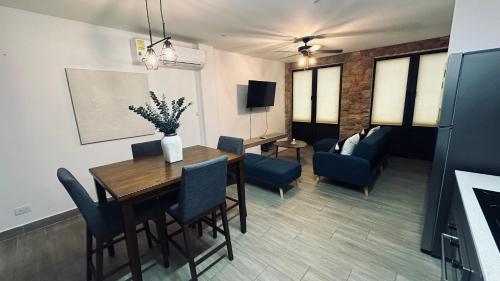 Best Location & Rooftop Pool Apto With Elevator - image 2