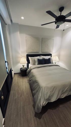 Best Location & Rooftop Pool Apto With Elevator - image 4