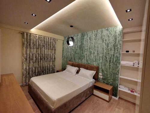 Lemon center apartment Tirana self check in, Tirana