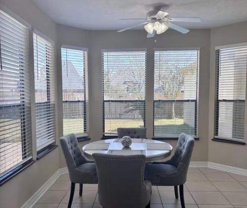 Spring Haven Retreat access to trails and lakes in 클라인