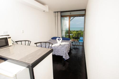 전망, El Faro Containers Beach Hotel in 쿠에포스