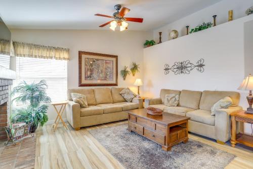 High-End La Quinta House with Private Pool and Spa! - image 12