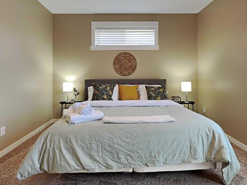 Mins to Downtown & Raceway Rookwood Retreat 1 near Indiana Farmers Coliseum