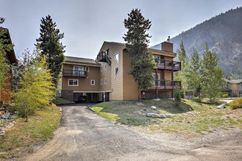 Frisco Condo with Loft and Mtn View - Walk to Main St! in Frisco, USA