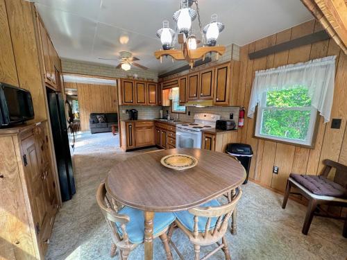 26CM - private camp in Bretton Woods wifi AC private yard with great views - image 3